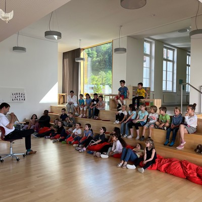 Zu Besuch in der Volksschule
