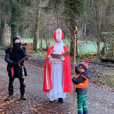 Nikolausfeier im Wald