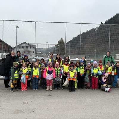 Die 1a und 3a am Eislaufplatz