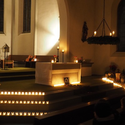 Roratefeier in der Pfarrkirche Röthis