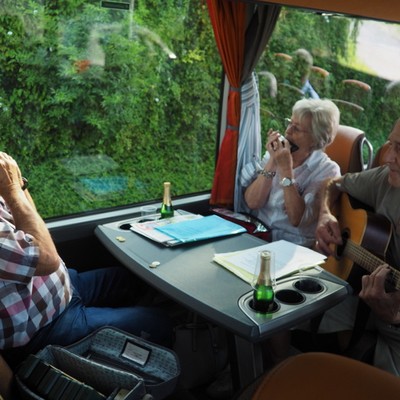 Kultur - Wein - Gesang und Tanz