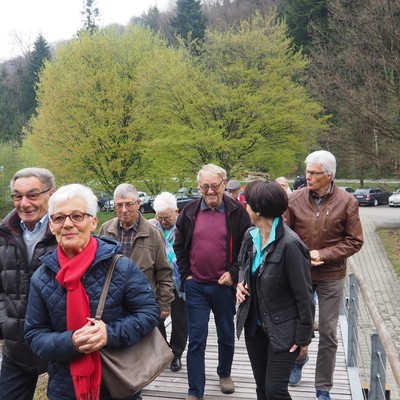 Seniorenbund Sulz-Röthis-Viktorsberg besucht Rieger-Orgelbau in Schwarzach