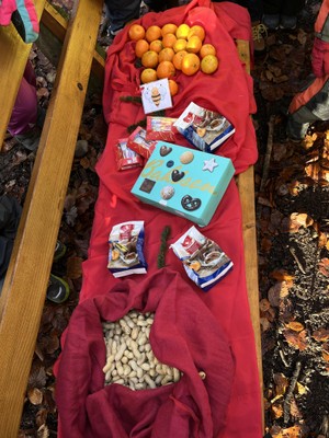 Nikolaus im Wald (4).JPG