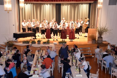 Sportler- u. Funktionärsehrung (2).jpg