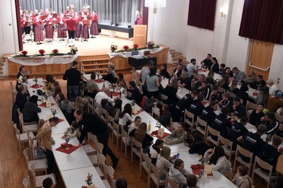 Sportler- und Funktionärsehrung (1).jpg
