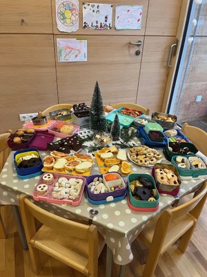 Weihnachtsbuffet.jpg