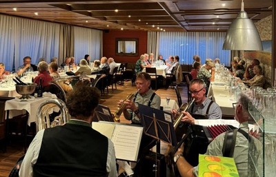 Gesellige Geburtstagsfeier für über 80jährige Sulnerinnen und Sulner Gesellige Geburtstagsfeier für über 80jährige Sulnerinnen und Sulner