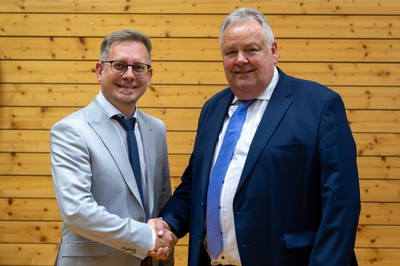 Michael Schnetzer ist neuer Bürgermeister der Gemeinde Sulz Michael Schnetzer ist neuer Bürgermeister der Gemeinde Sulz