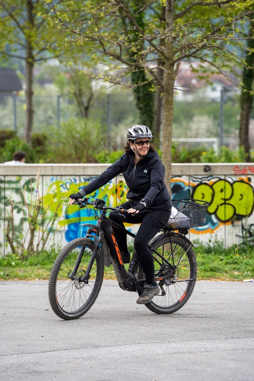 FAHRbewusstRAD_Frau auf Rad © Aktivzentrum Bregenzerwald