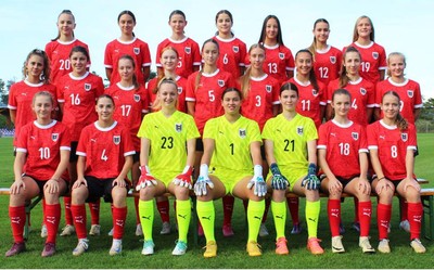 Frauen U17-Nationalteam mit Anna Osl feiert 9:0 Kantersieg bei EM.