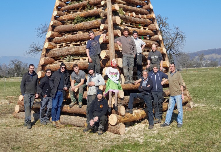 Das Funkenbauteam der Sulner Funkenzunft