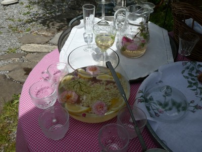 Die Rosenbowle