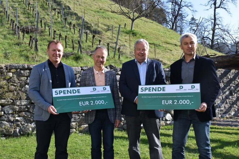 Doblerbau_Spendenübergabe 02.jpg