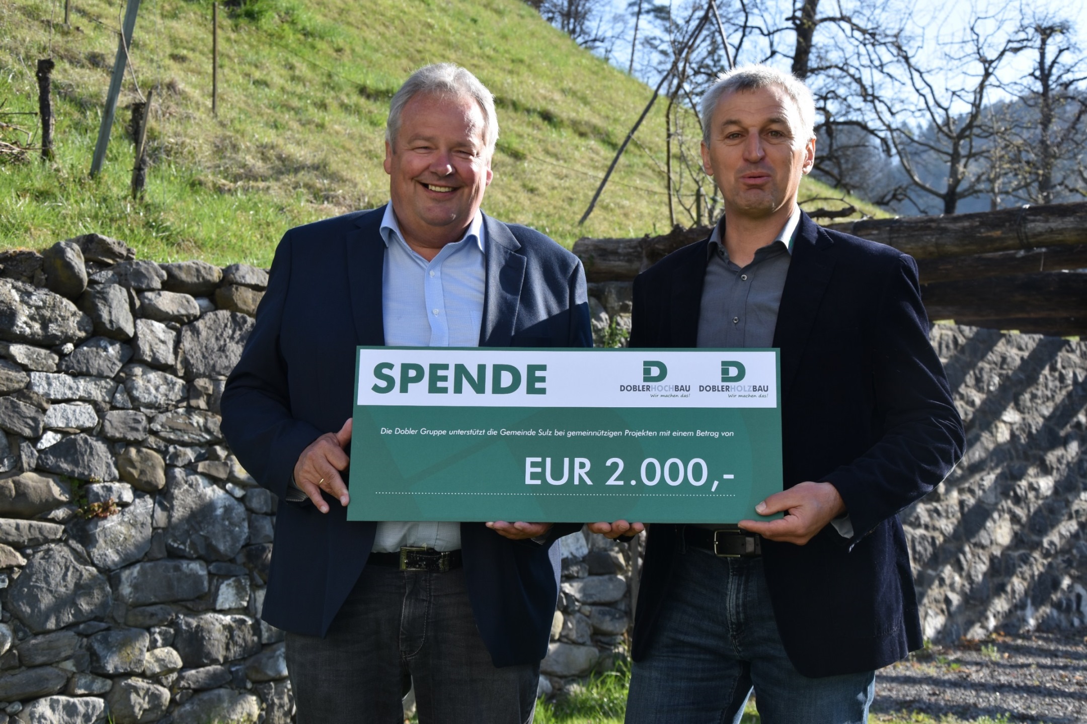 Doblerbau_Spendenübergabe 03.jpg