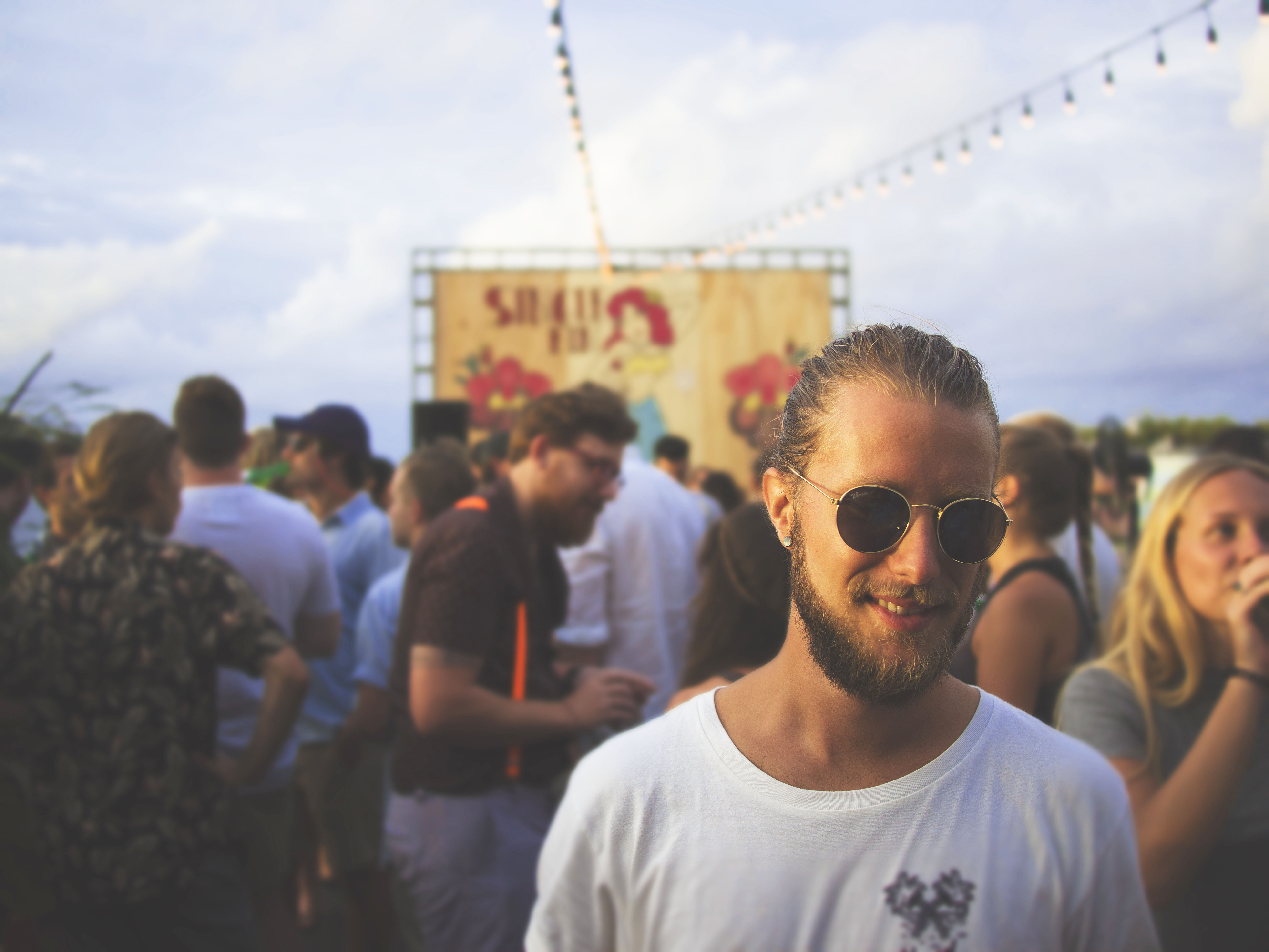 festival_marvin-meyer_unsplash.jpg
