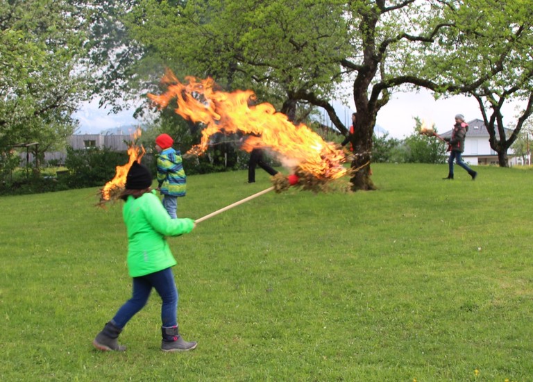 Palmen Abbrennen 04.JPG