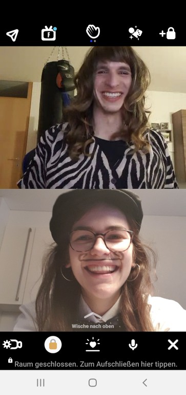 Screenshot_20210212-174510_Houseparty.jpg