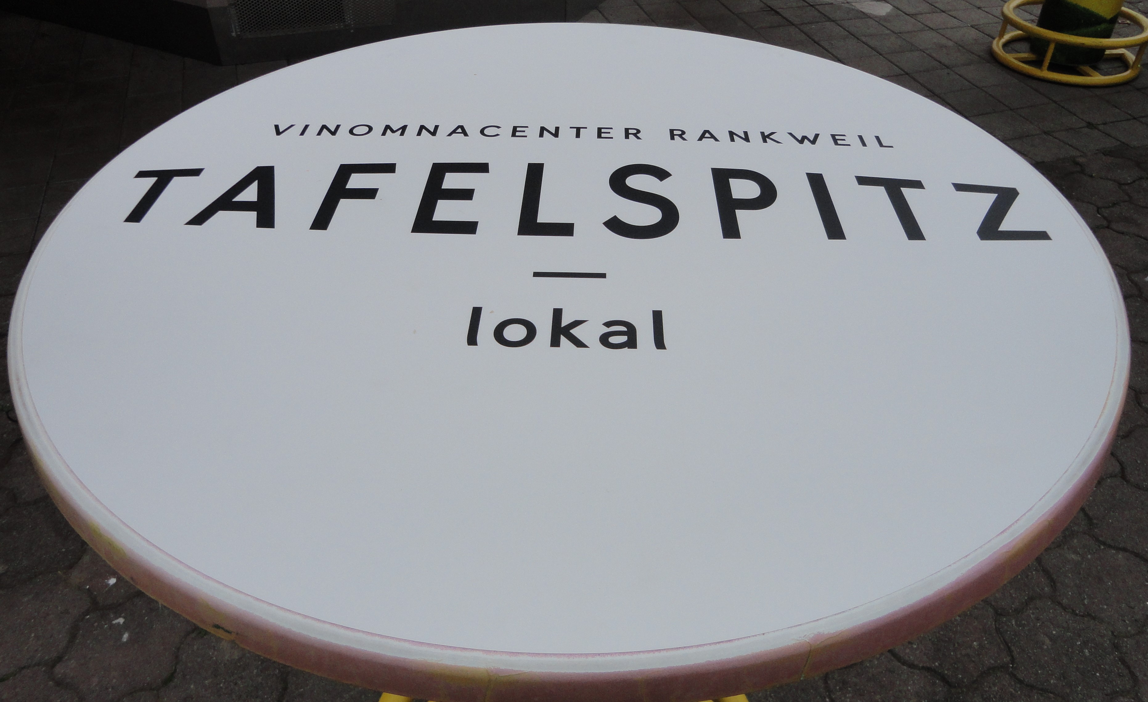 Stehtisch_Tafelspitz.JPG