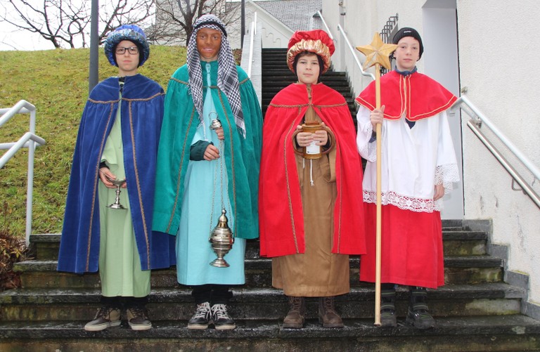 Sternsinger Gruppe 3.jpg