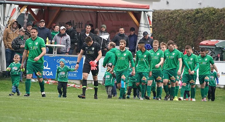 U7_Einlauf gegen Thüringen 3.jpg