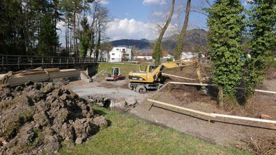 2017: Im März fuhren die ersten Bagger auf.
