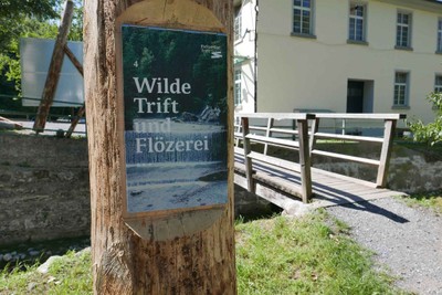 2019_09_Aufbau-Spielgeraete-Trift3-1024x685.jpg
