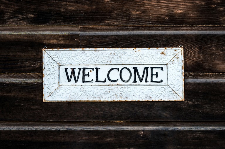 Welcome © Tim Mossholder / Unsplash