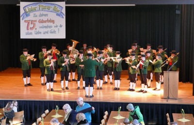 L1040944saal1.JPG