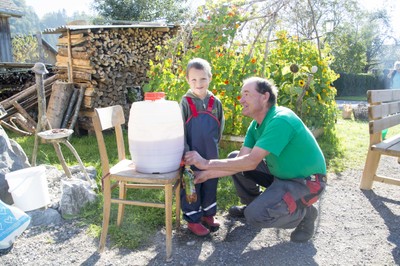 Kindergarten Kürbisernte 01. Oktober 2015 (49).jpg