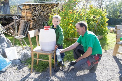 Kindergarten Kürbisernte 01. Oktober 2015 (51).jpg