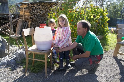Kindergarten Kürbisernte 01. Oktober 2015 (52).jpg