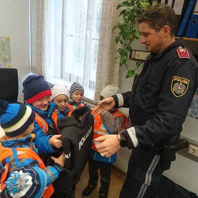 Ausflug zur Polizei November 2019 (7).JPG