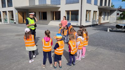 Besuch vom Polizisten_Juni 2022 (10).jpg