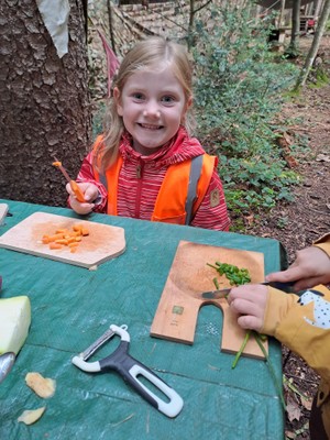 Erntedankfeier im Wald_Oktober 2024 (3).jpg