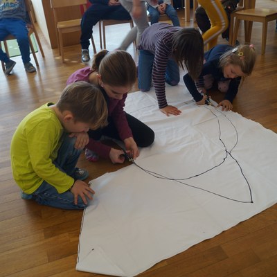 Funkenhexe gestalten Februar 2020 (3).JPG