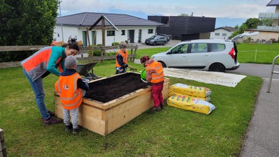 Gartenprojekt Hochbeete_Mai 2024 (11).jpg