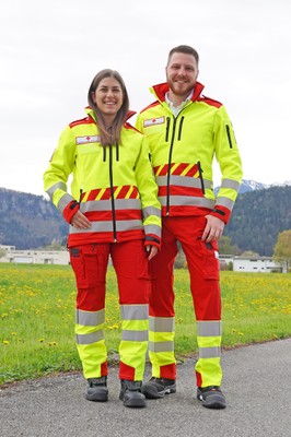 Neue Uniform_vorne (1).jpg