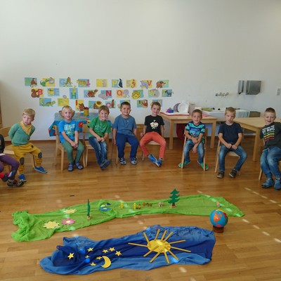 Erntedankfeier bei den "Bienilekindern"