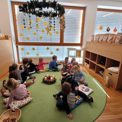 Weihnachtliche Raben-Kuschelzeit