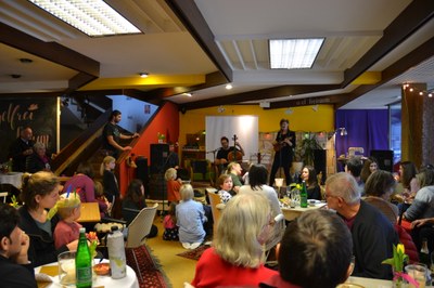 VFR Eröffnung - kleiner Konzert.JPG
