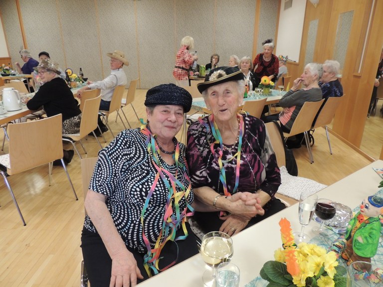 links Irmgard Perfler/ rechts Imelda Maissen