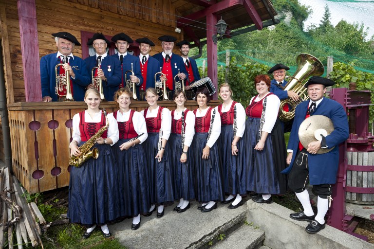 Bürgermusik im Weinberg