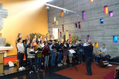 Vorabendmesse mit dem Chor Shalom