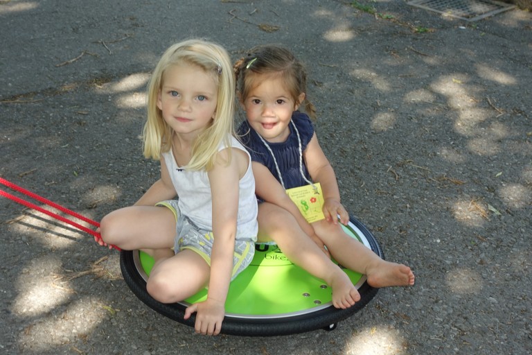 Kinder beim Turnabschlußfest