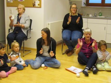 Die Musikzüglekinder zu Gast bei den Senioren am 13.12.2017