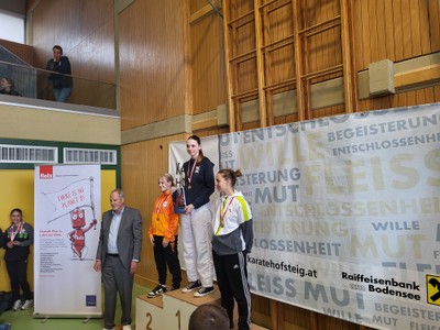 Siegerehrung Lara Schnetzer