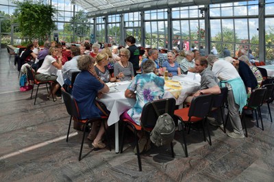 10 Rosarium Sangerhausen.jpg