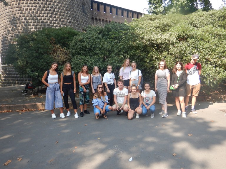 Die modebewusste Shoppingtruppe!!!