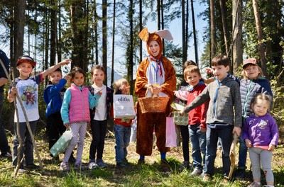 Da ist der Osterhase.jpg