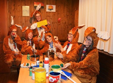Hochbetrieb in der Osterhasenwerkstatt